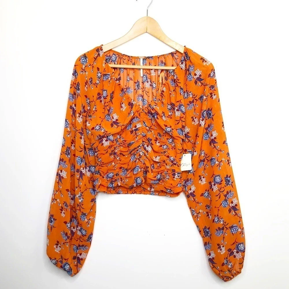 FREE People Blusa final rose floral, V-neck flowers